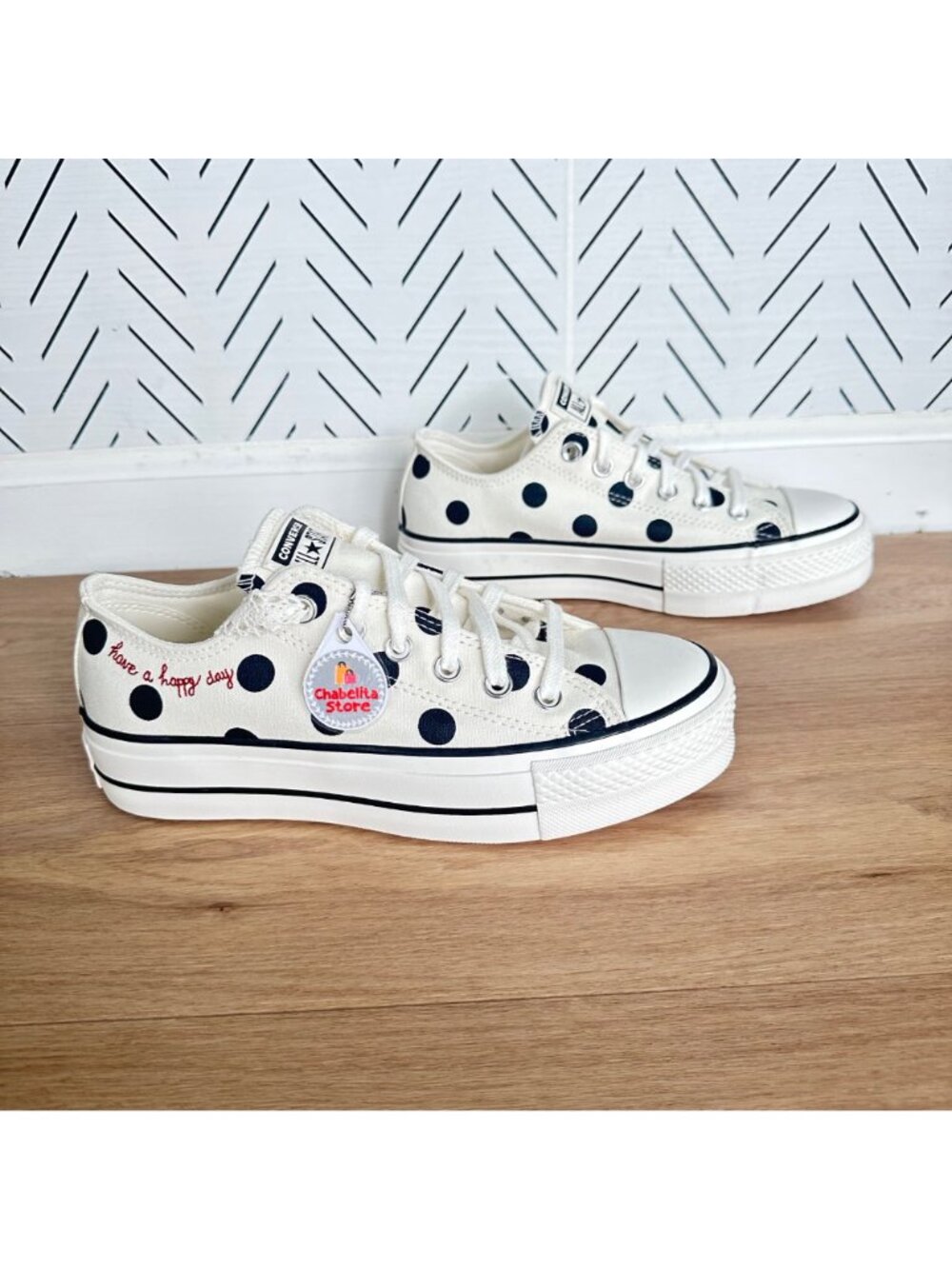 ✨Converse Chuck Taylor Lift Platform Polka Dots 11 Womens Shoes Sneakers A10689C - Picture 2 of 11